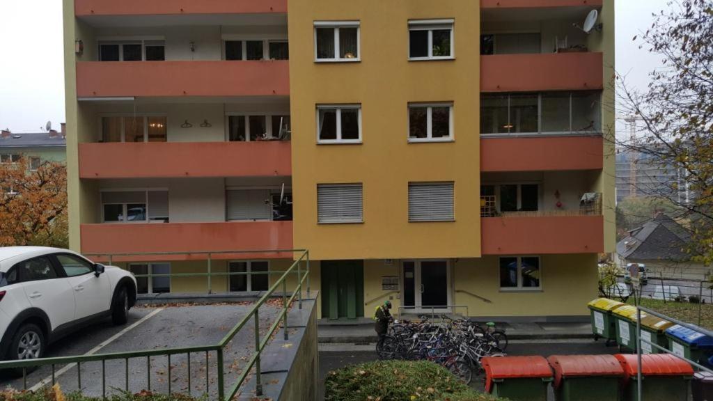Bei Lkh Graz,1X Parkplatz,15 Stock! Appartamento Esterno foto